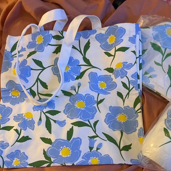 Kate Spade Blue and Yellow Floral Set - Picture 4 of 13